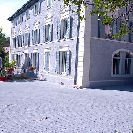 A Deux Pas Du Rheby Hotel Villebois Exterior foto